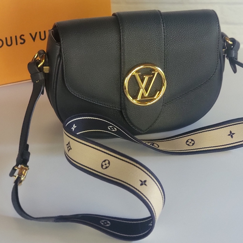 Authentic 👜 LV Pony 9 SOFT MM Dark Blue TwoWay Crossbody Bag NWOT